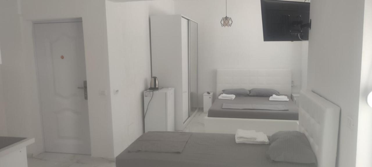 Golem Apartment Buitenkant foto