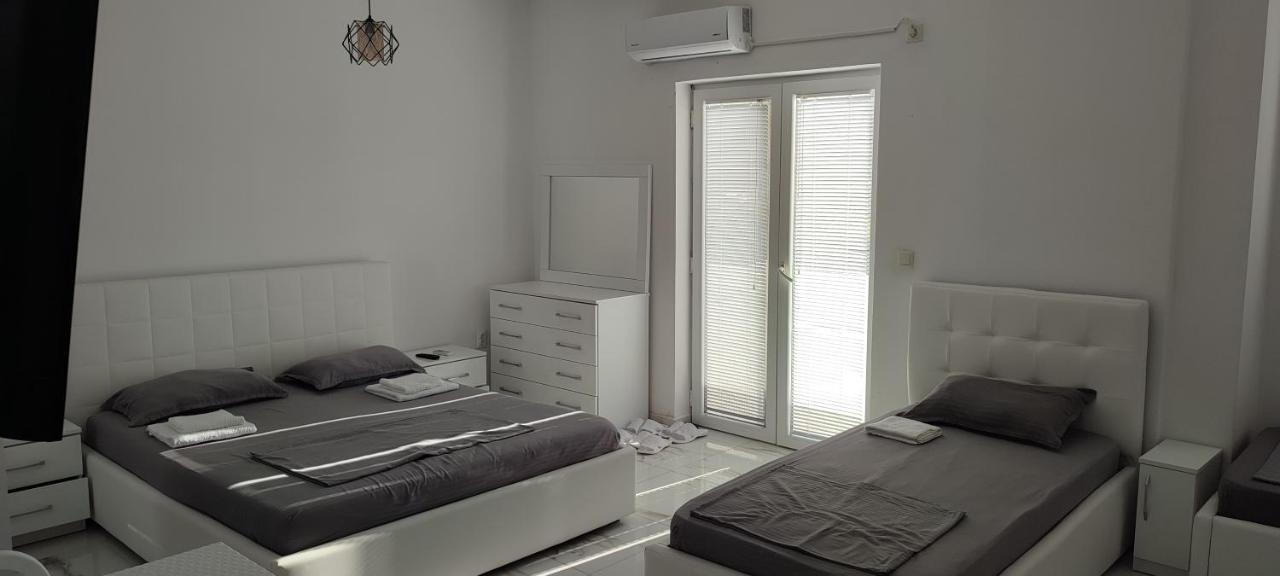Golem Apartment Buitenkant foto