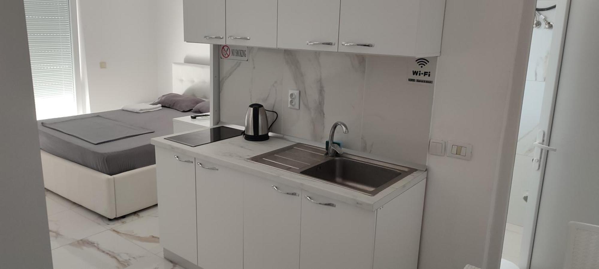 Golem Apartment Buitenkant foto